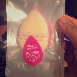 BEAUTYBLENDER POCKET PUFF SPONGE